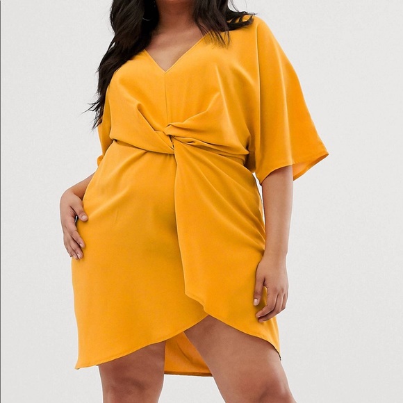 Twist front dress - Picture 2 of 3